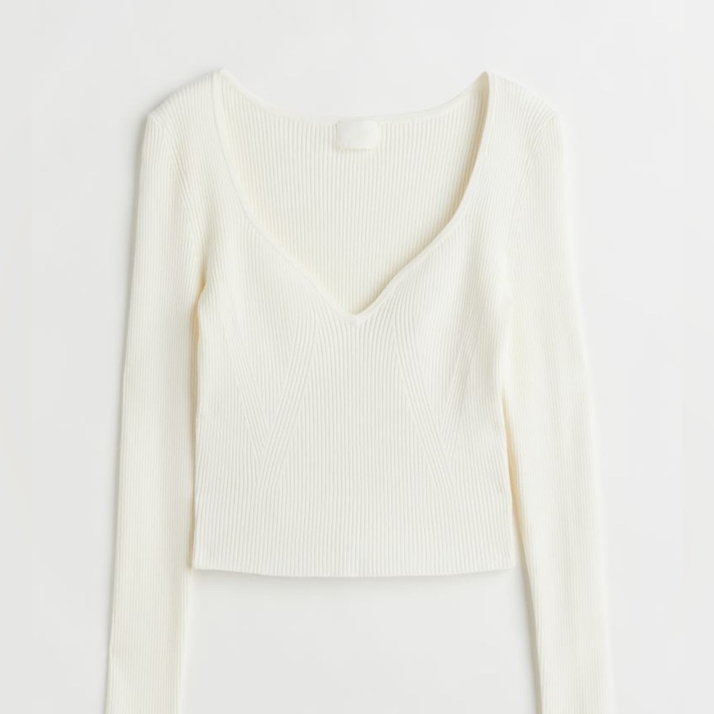 Short Rib-knit Sweater